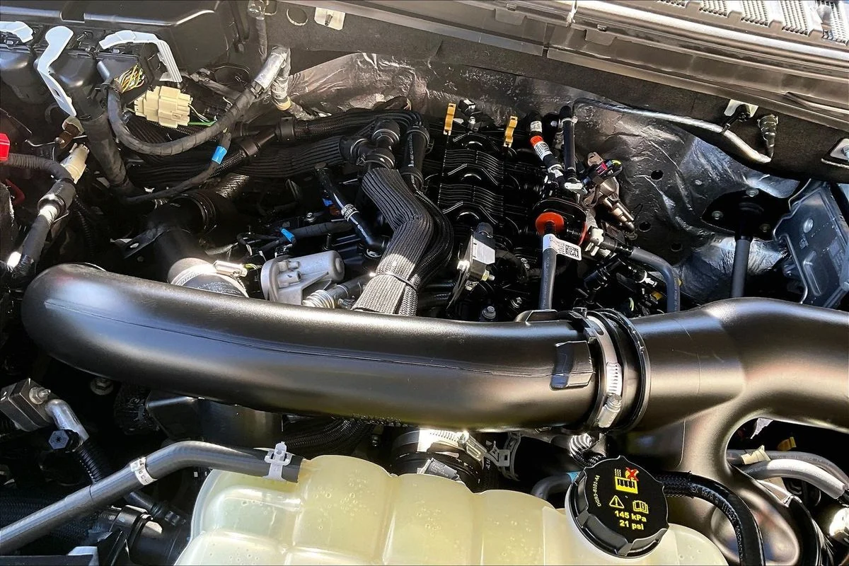 Used 2022  Ford XLT image 34