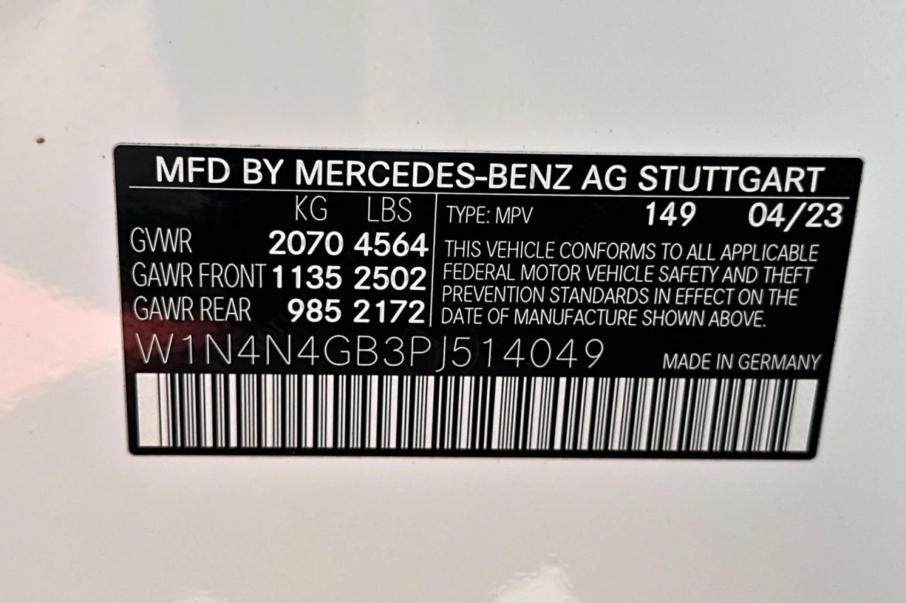 Certified Used 2023 Polar White Mercedes-Benz GLA 250 image 28