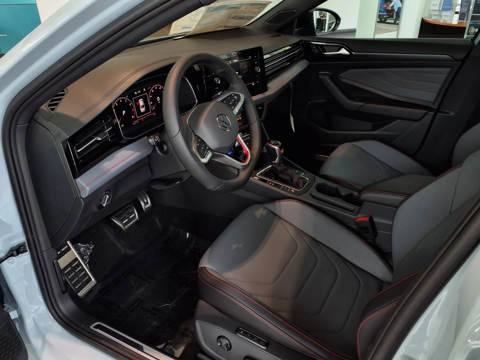 New 2026 Monument Gray W/Deep Black Roof Volkswagen 2.0T Autobahn image 17