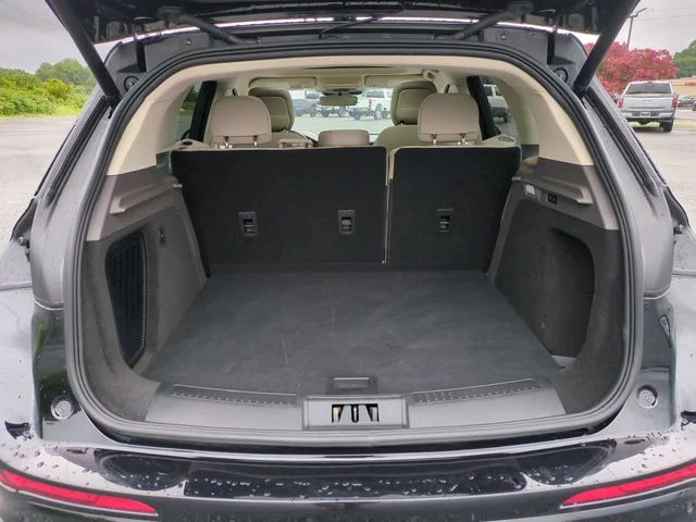 Used 2022 Black Lincoln Reserve image 32