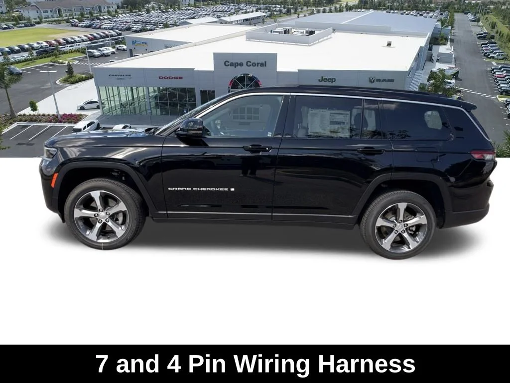 New 2026 Diamond Black Crystal Pearl-Coat Exterior Paint Jeep Limited image 8