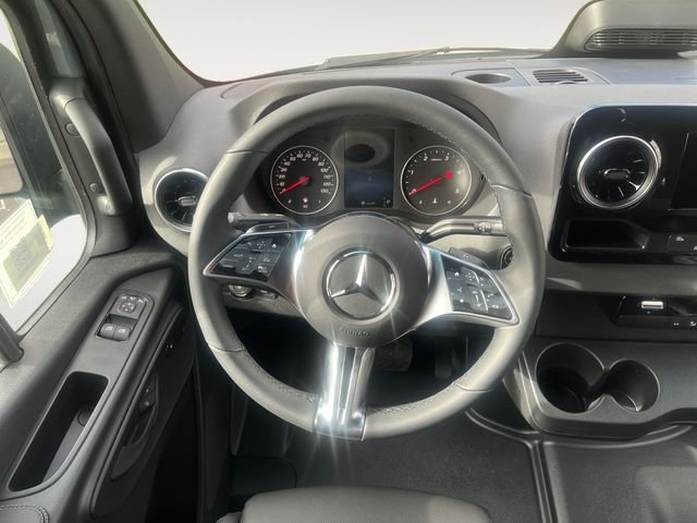 New 2026  Mercedes-Benz Cargo 144 WB image 12