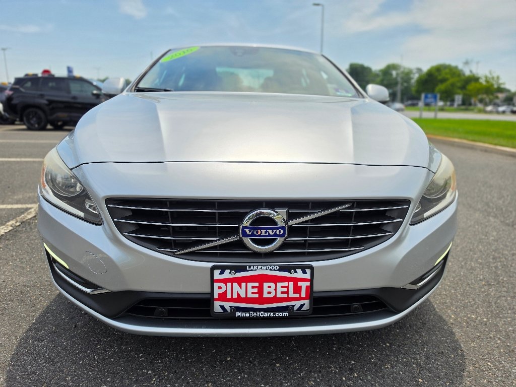Used 2016 Silver Volvo T5 Drive-E Premier image 23