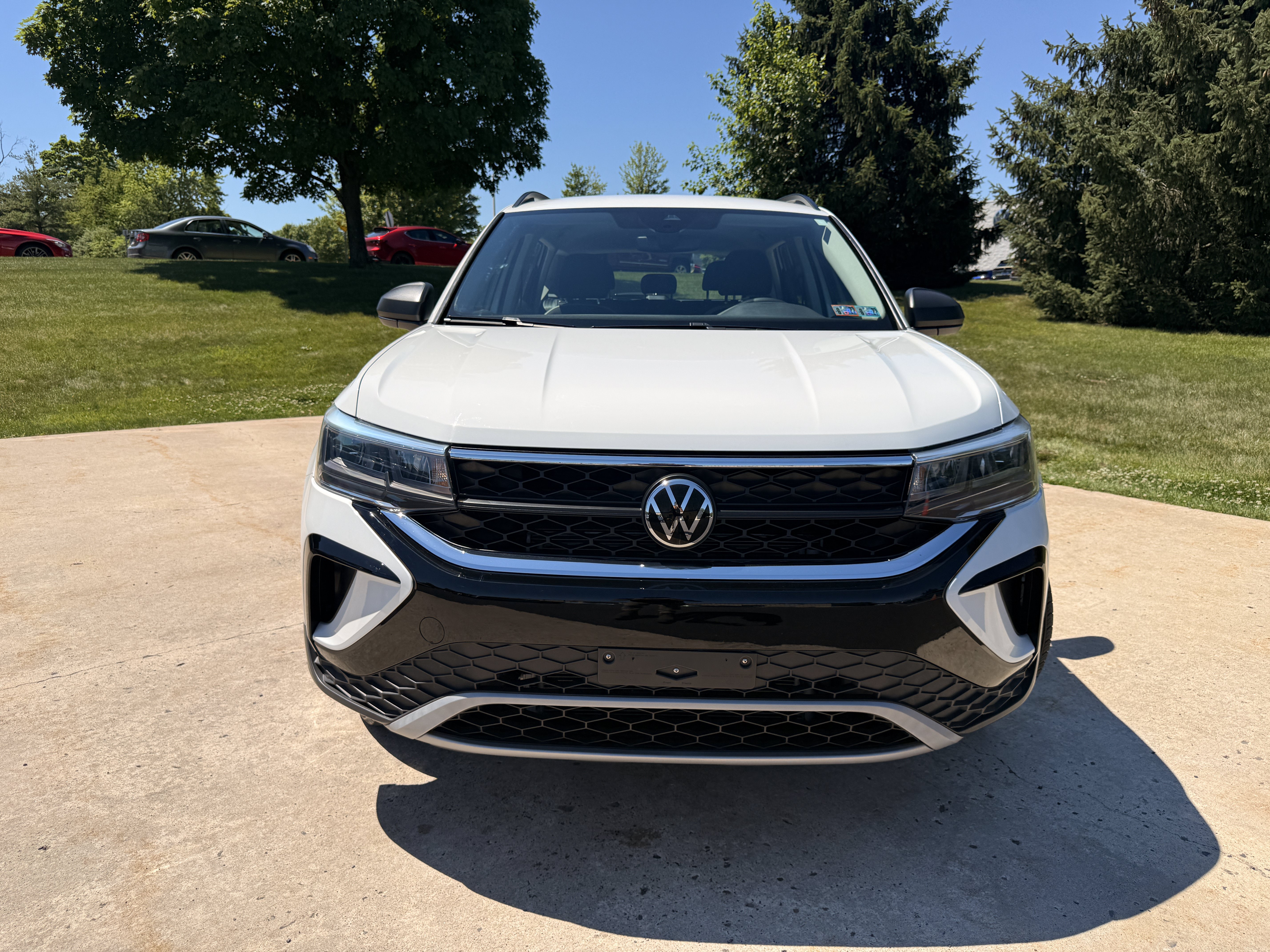 Used 2023 White Volkswagen S image 7