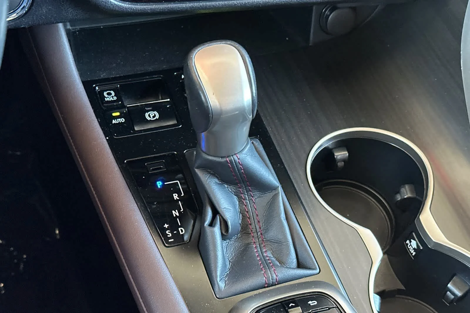 Used 2019 Eminent White Pearl Lexus  image 23