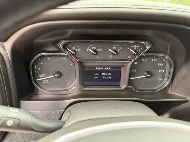 Used 2020 Black GMC SLT image 25
