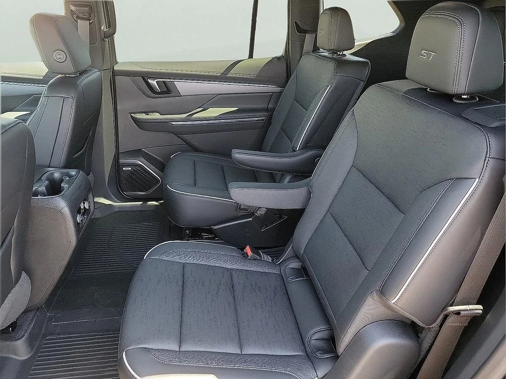 2026 Buick Enclave Sport Touring - Photo 13