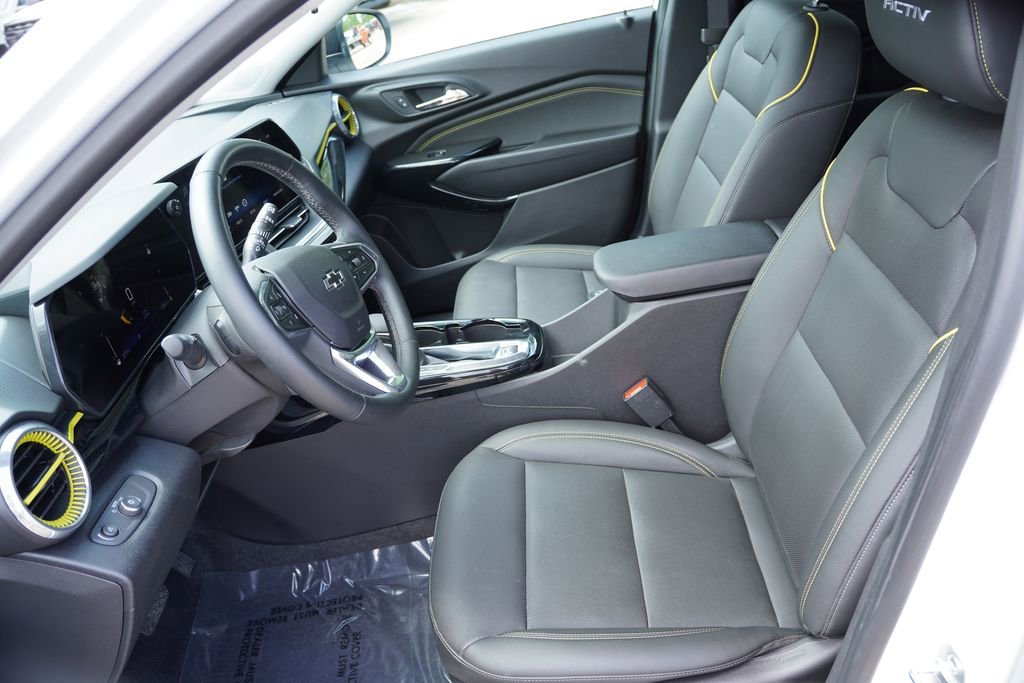 2025 Chevrolet Trax Activ - Photo 15