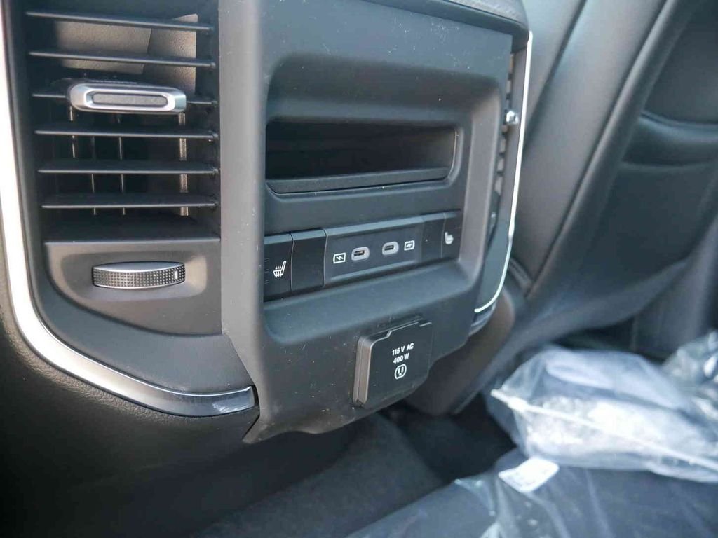 New 2026 Granite Crystal Metallic Clear-Coat Exterior Paint RAM LARAMIE image 17