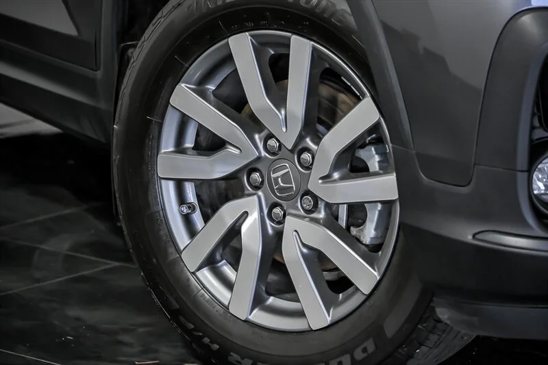 Used 2022 Modern Steel Metallic Honda EX-L image 3