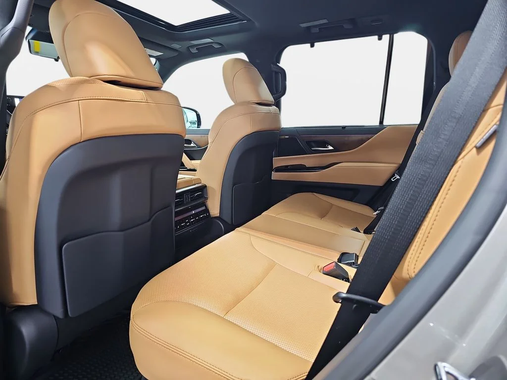 New 2026 Atomic Silver Lexus LUXURY image 11