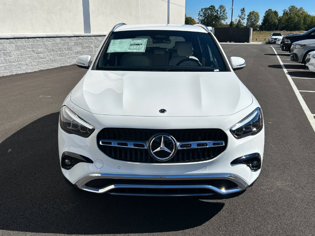 New 2026 Polar White Mercedes-Benz GLA 250 image 3