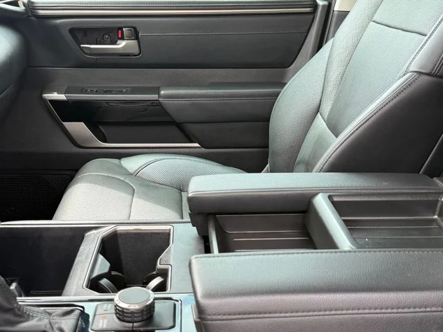 Used 2024  Toyota Limited image 9