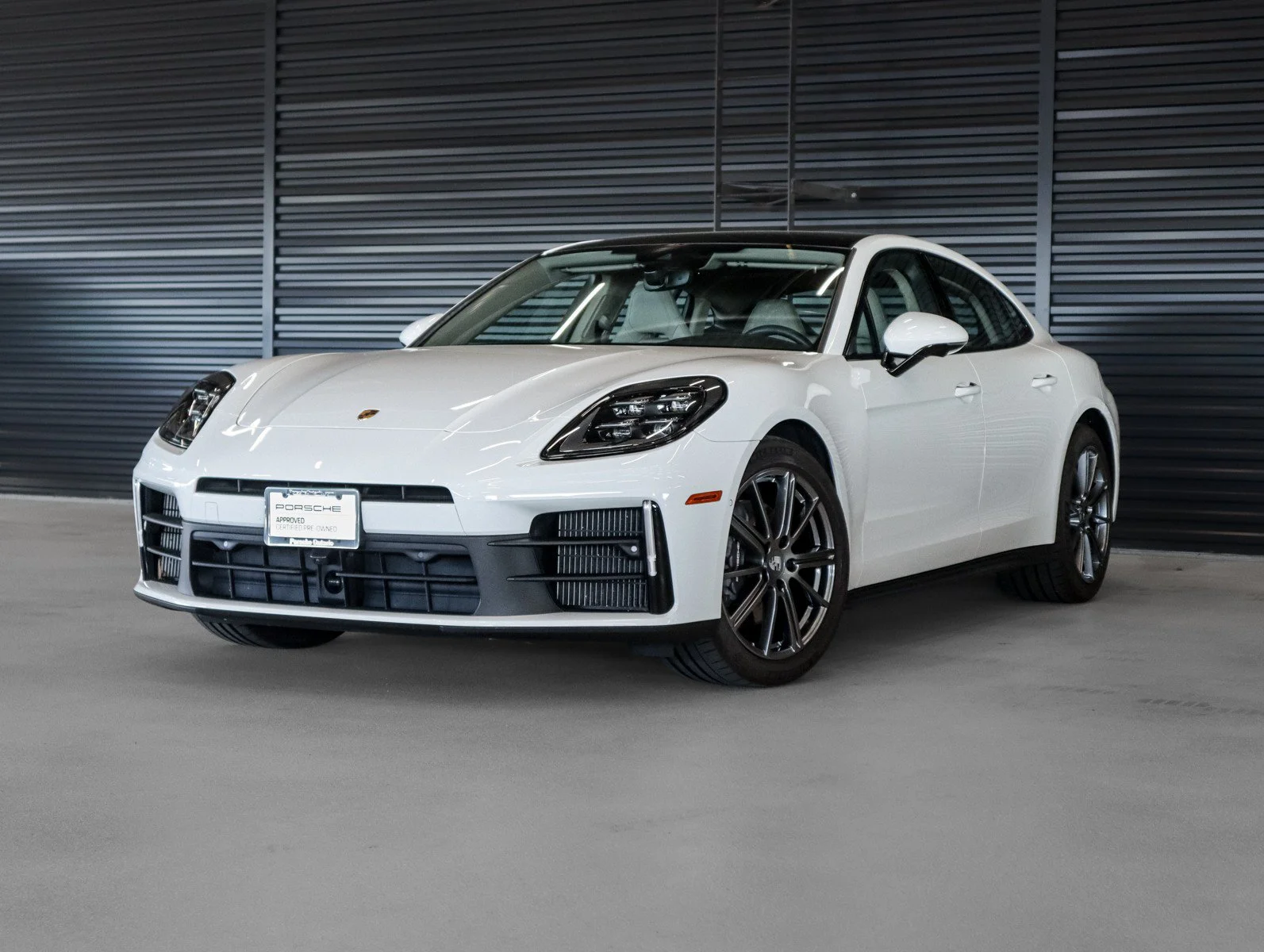 2026 Porsche Panamera Base