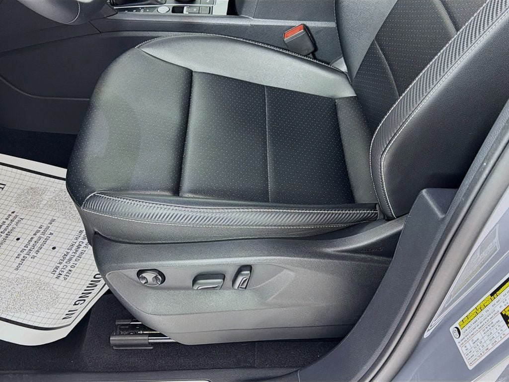 Used 2022 Pure Gray Volkswagen 3.6L V6 SE w/Technology 4MOTION image 18