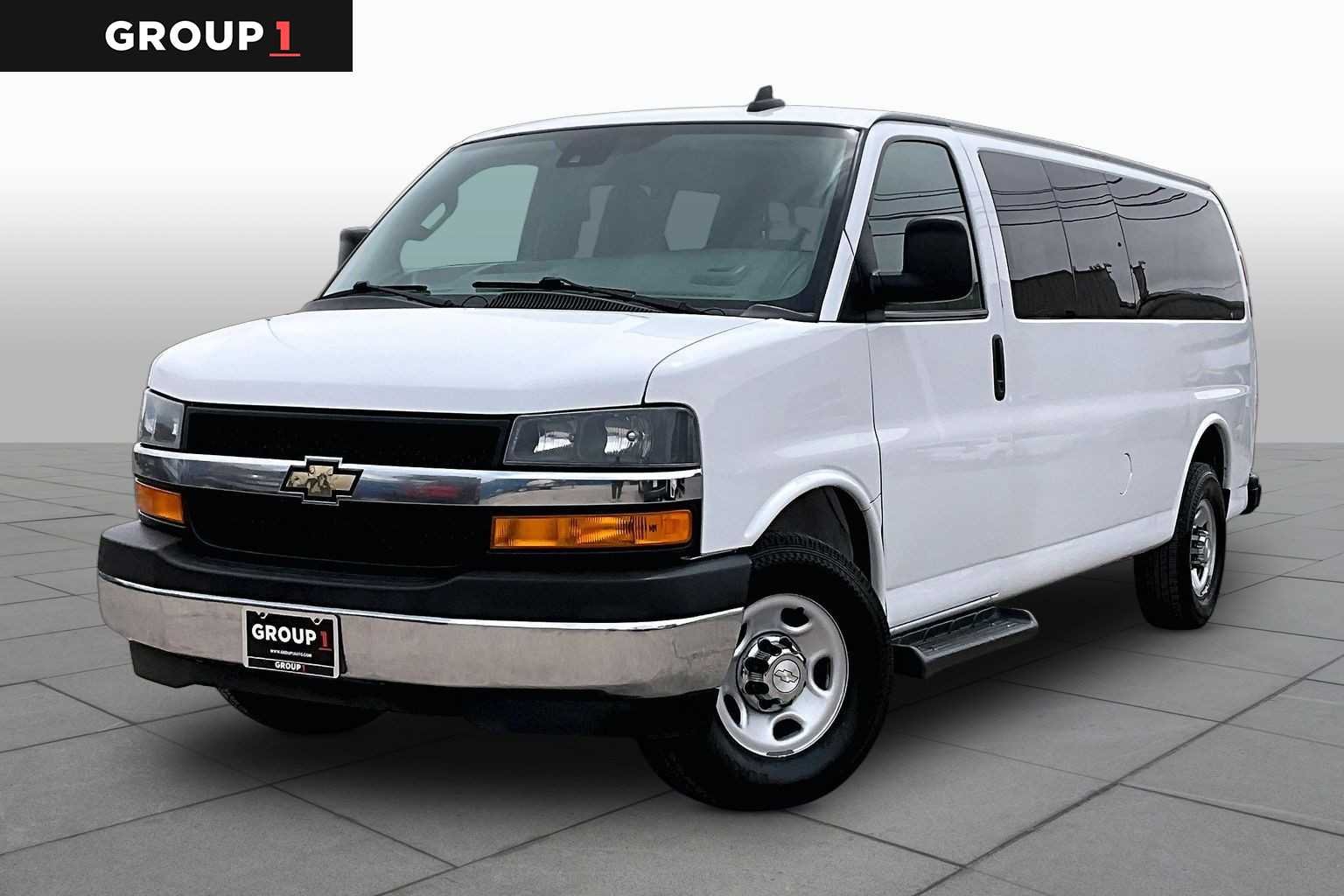 2021 Chevrolet Express 3500 LT Extended's photo