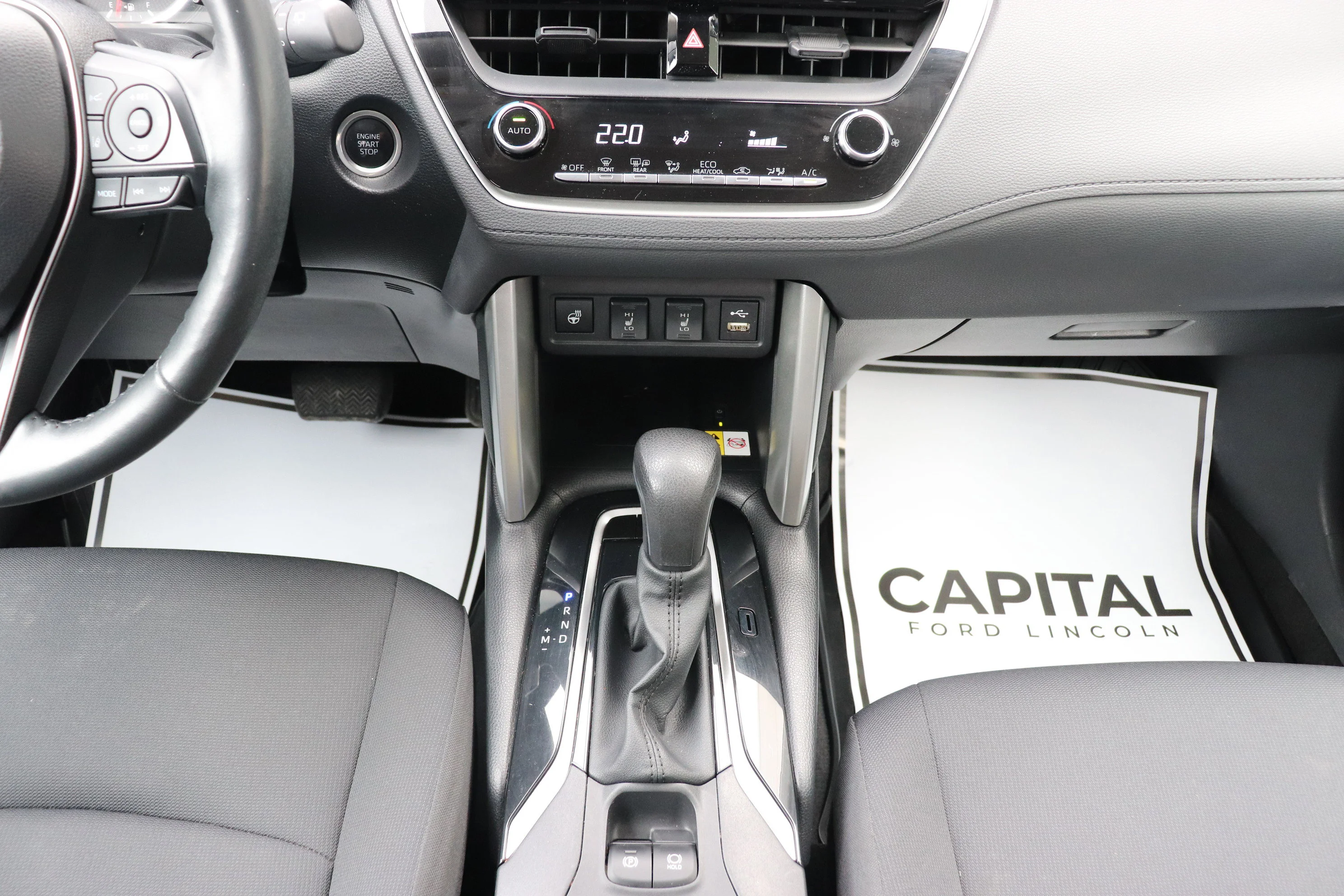 Used 2022 Silver Toyota LE image 16