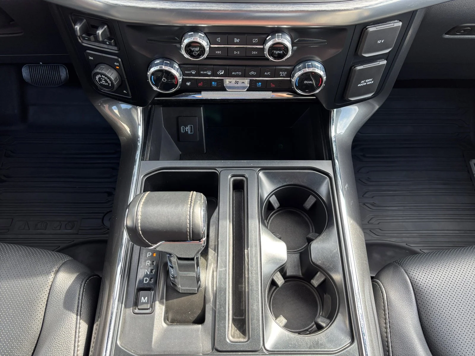Used 2023 White Ford LARIAT image 15