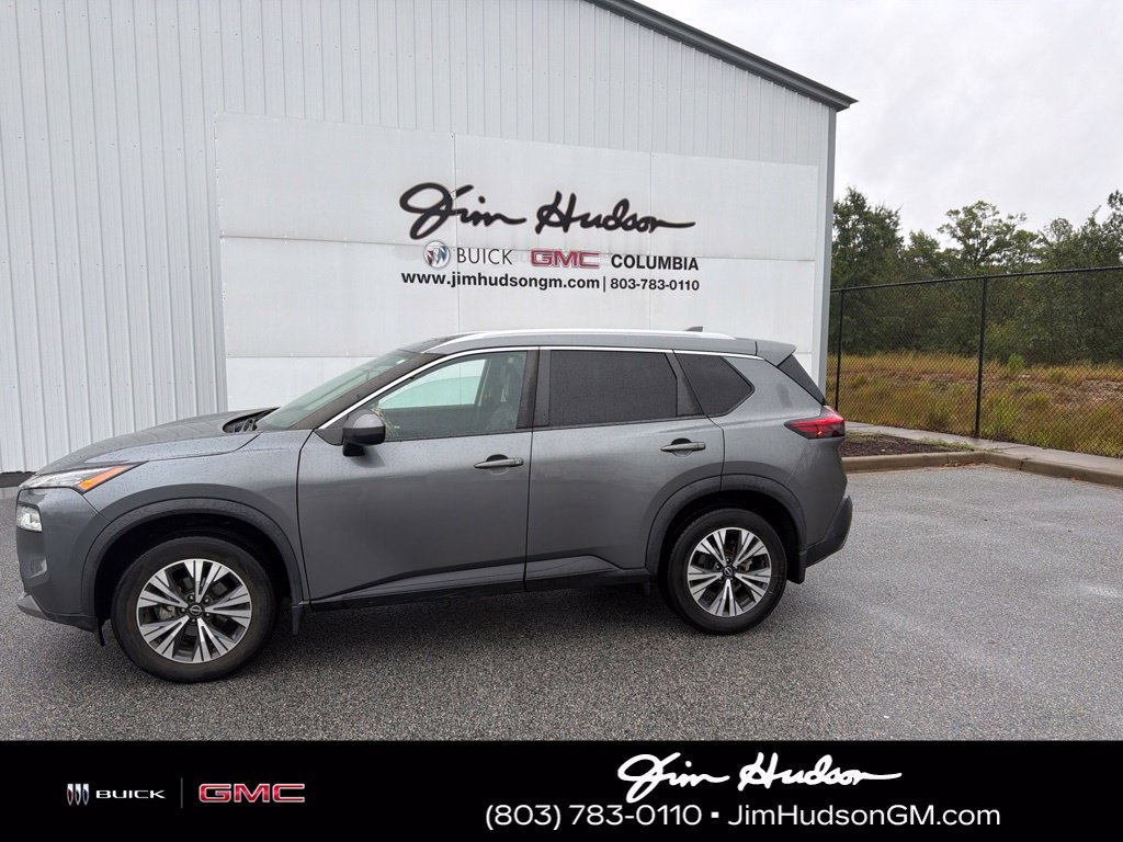 Used 2022 Gray Nissan SV image 2