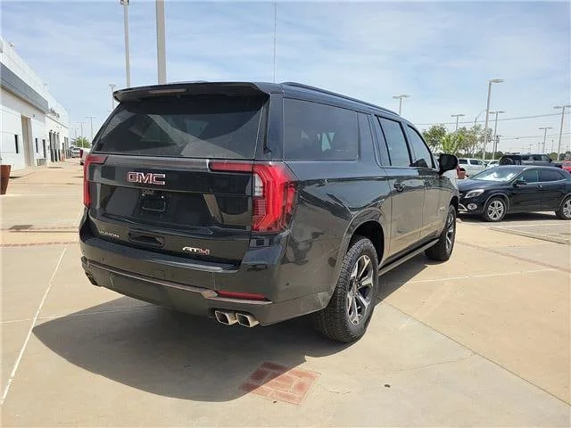 New 2026 Onyx Black GMC AT4 Ultimate image 5