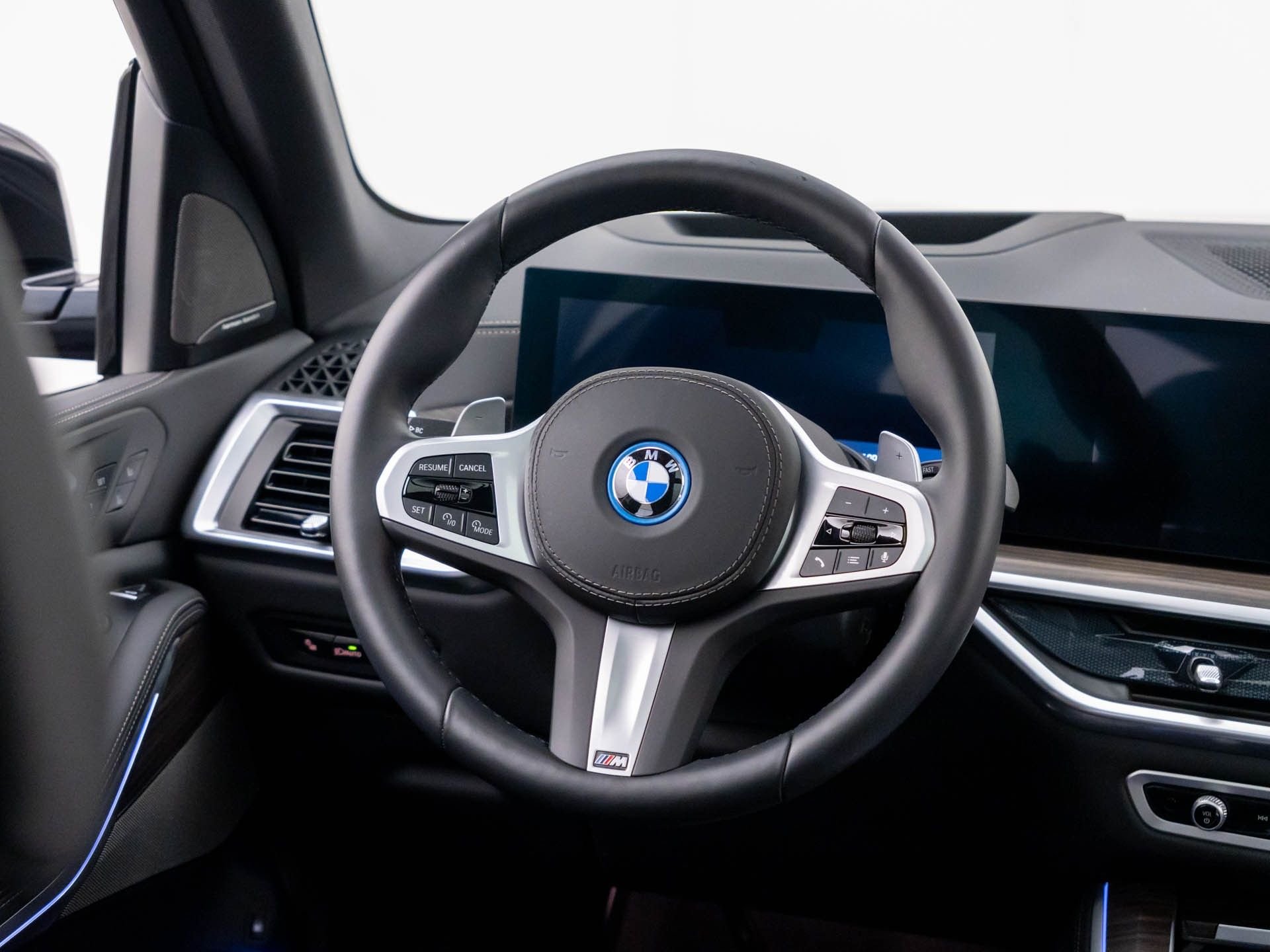 Used 2026 Black BMW xDrive50e image 11