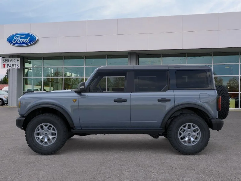 New 2025 Azure Gray Metallic Tri-Coat Ford Badlands® image 35