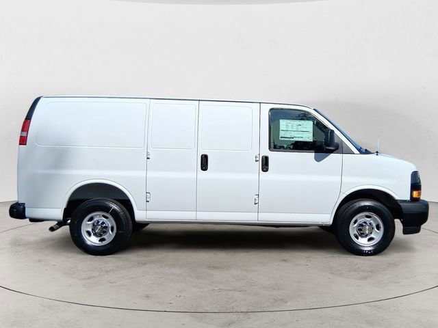 2025 Chevrolet Express Cargo Work Van - Photo 6
