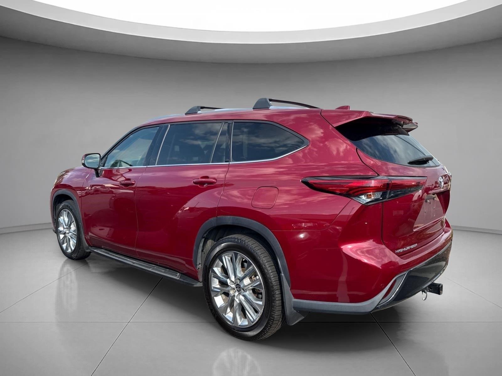 Used 2021 Ruby Flare Pearl Toyota Limited image 9