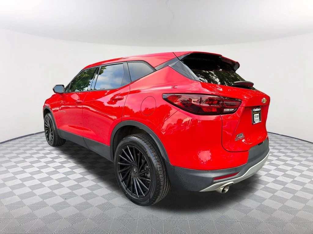 Used 2023 Red Chevrolet LT image 7
