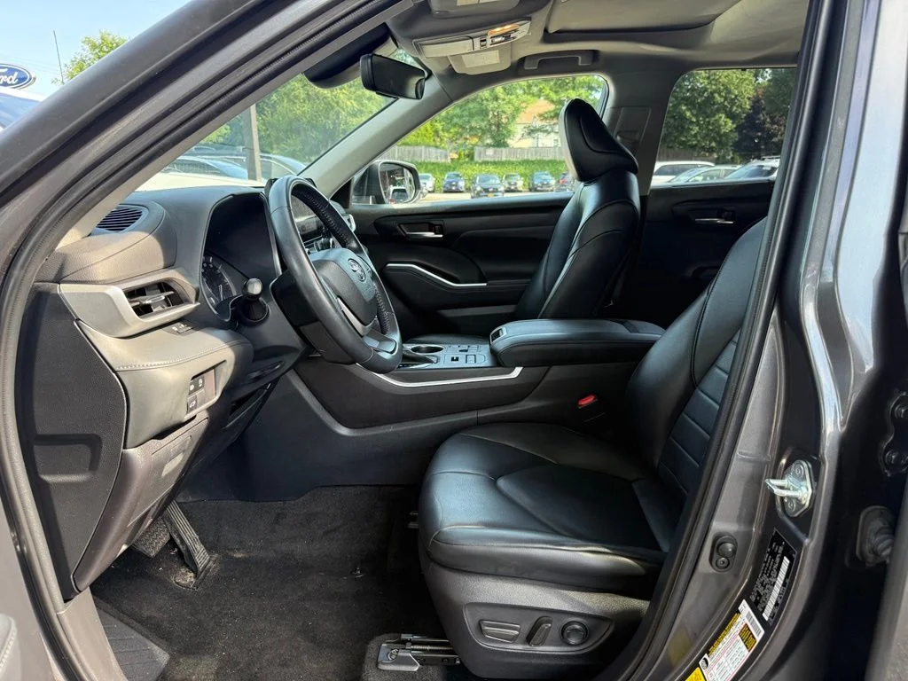 Used 2023 Gray Toyota XLE image 21
