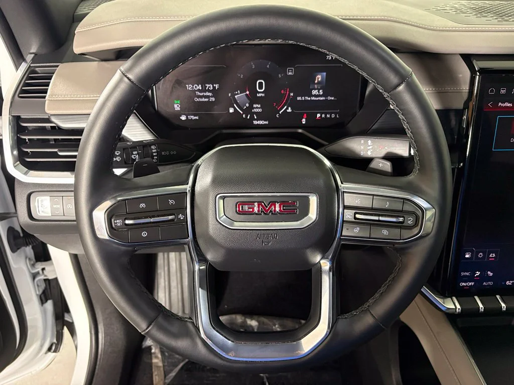 Used 2026 White GMC Elevation image 19