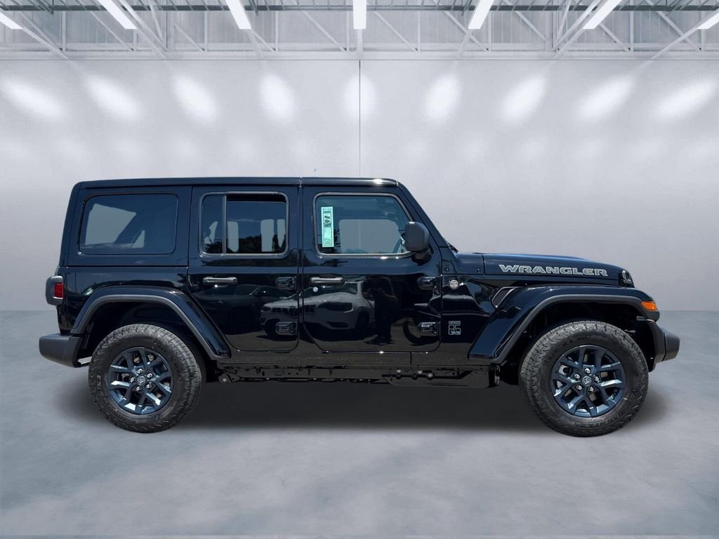 New 2026 Black Clear-Coat Exterior Paint Jeep Sport S image 3