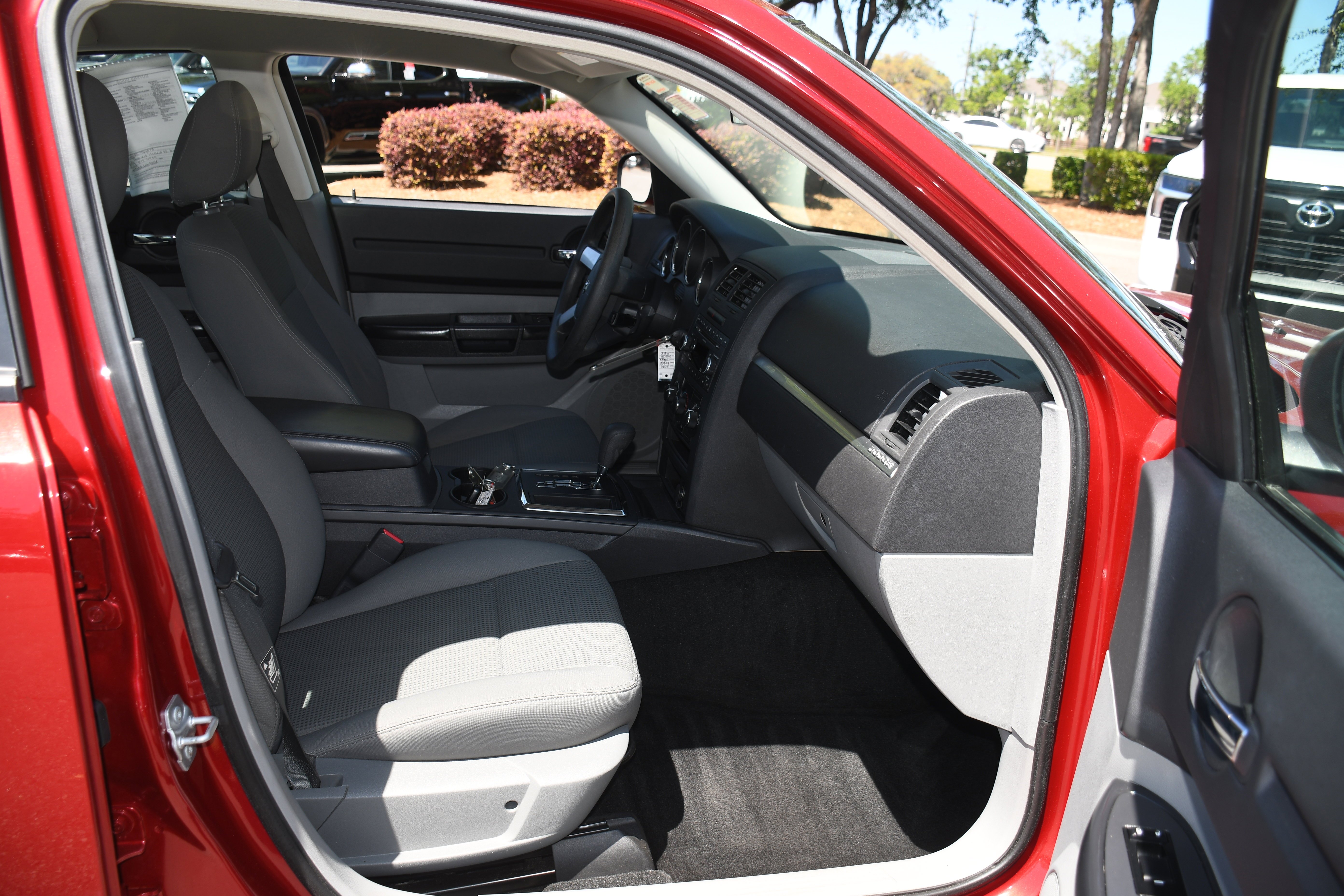 Used 2008 Red Dodge SE image 17