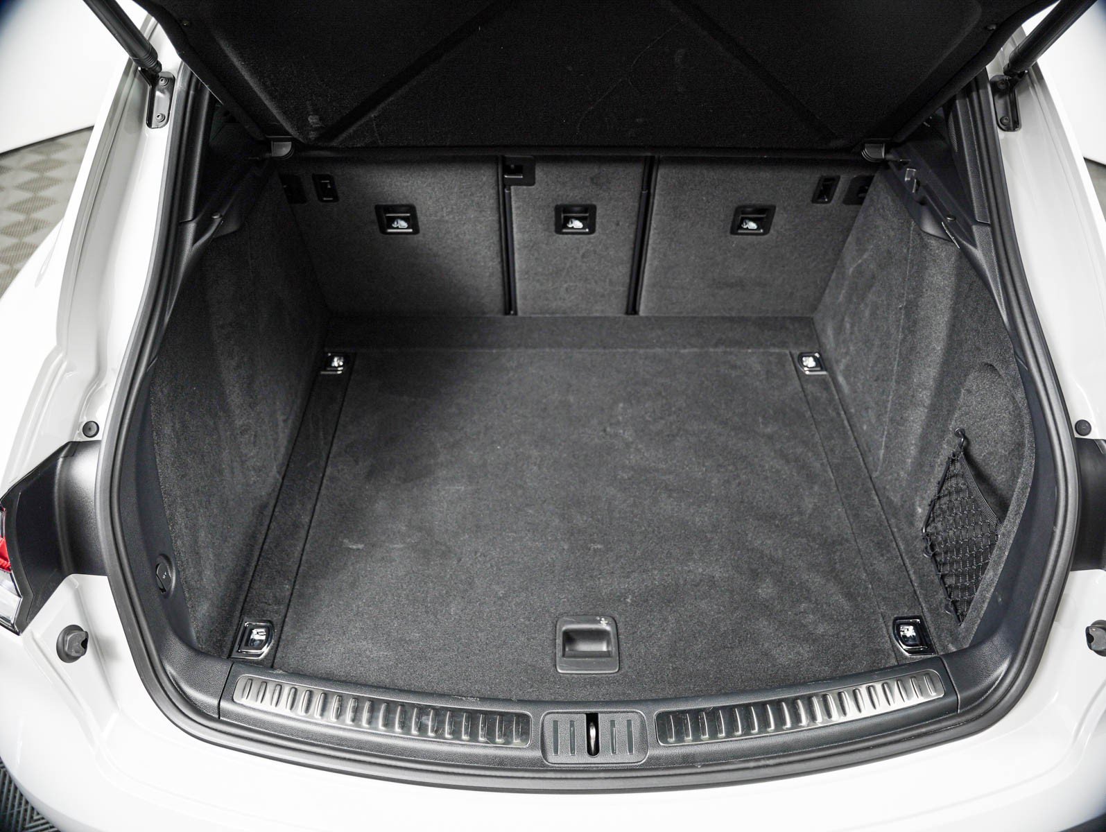 Certified Used 2026 CHALK Porsche  image 28