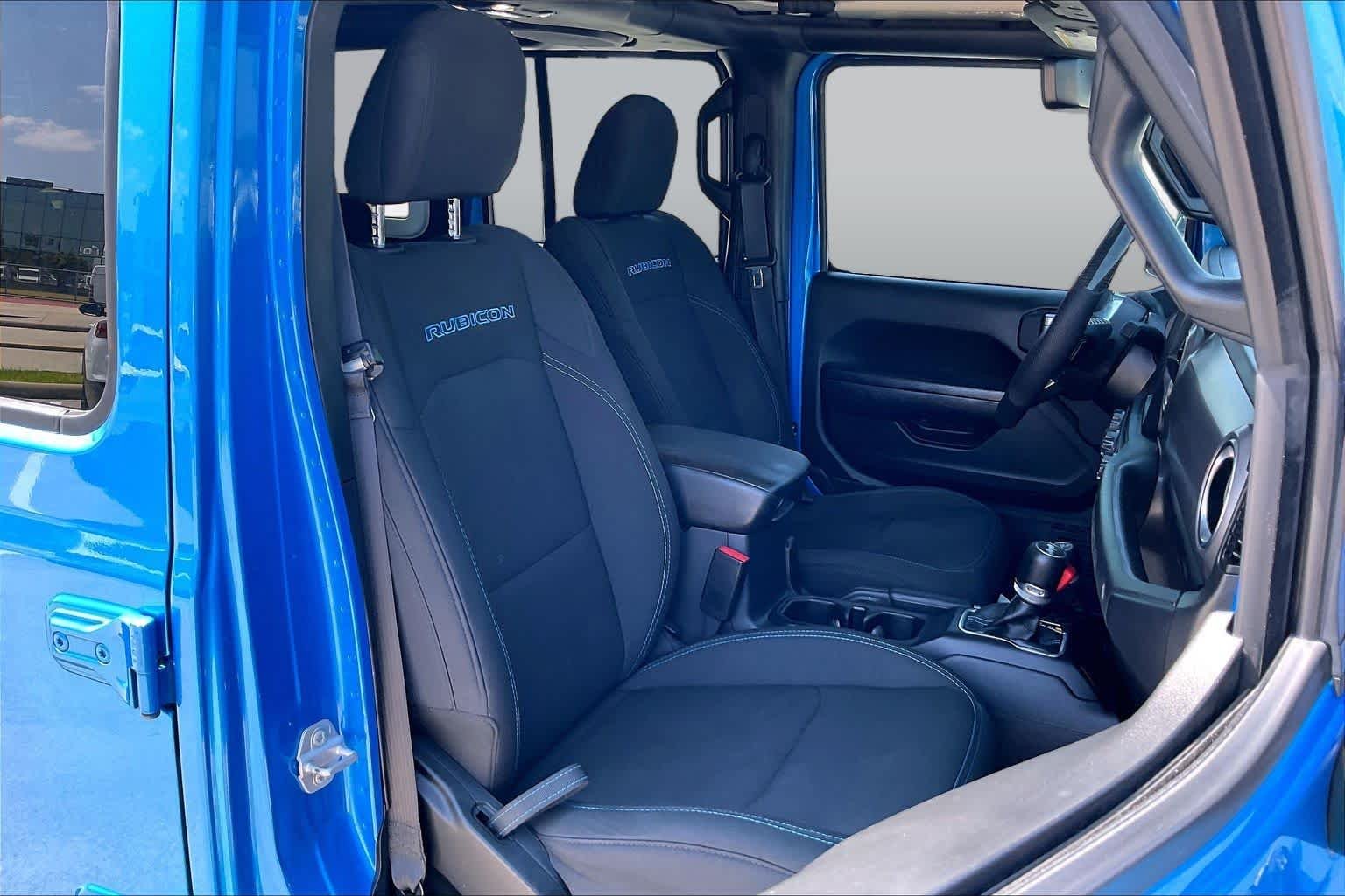 Used 2023 Hydro Blue Pearlcoat Jeep Rubicon image 9