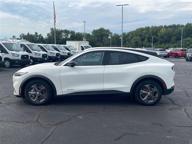 Used 2023 Star White Ford Select image 33