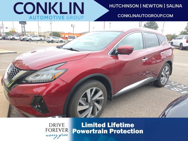 Used 2021 Red Nissan SL image 1