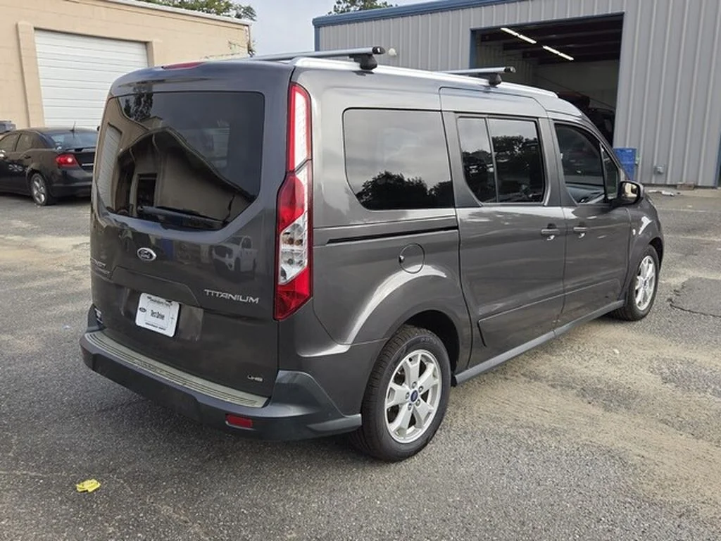 Used 2016 Magnetic Metallic Ford Titanium image 14