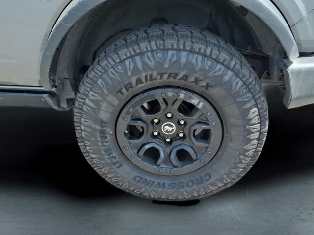 Used 2023 Gray Ford Wildtrak image 13