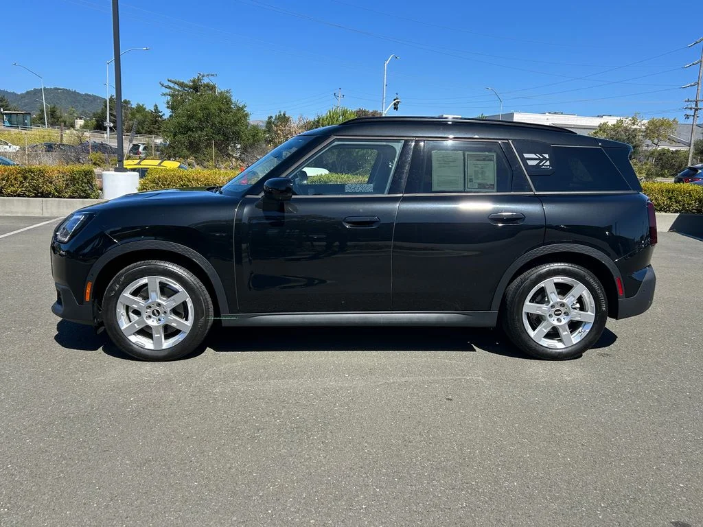 Used 2025 MINI Countryman SE with VIN WMZ53GA01S7R34618 for sale in Corte Madera, CA