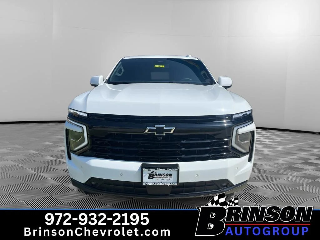 New 2026 Summit White Chevrolet RST image 2