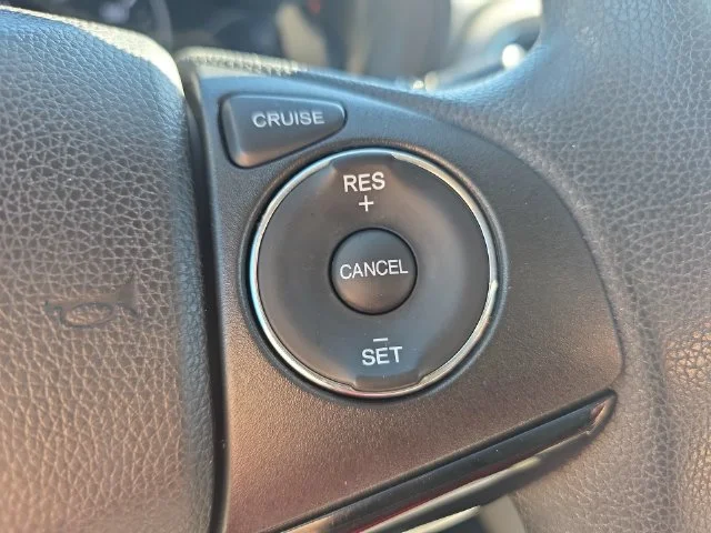 Used 2016  Honda EX image 18