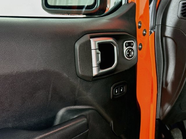 Used 2018 Punkn Metallic Clearcoat Jeep Unlimited Sport S image 16
