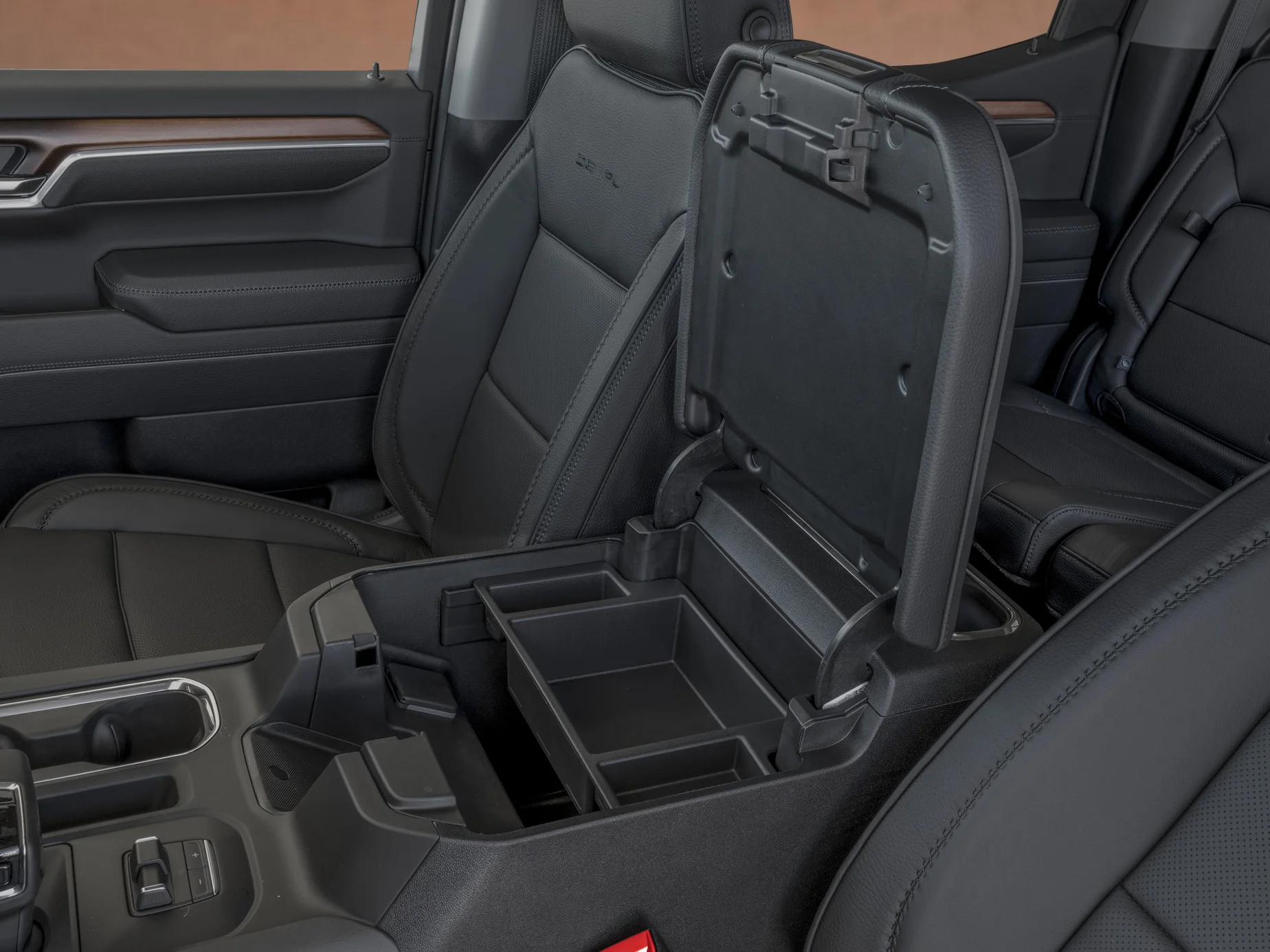 New 2026 White GMC Crew Cab Short Box 4-Wheel Drive Denali image 9