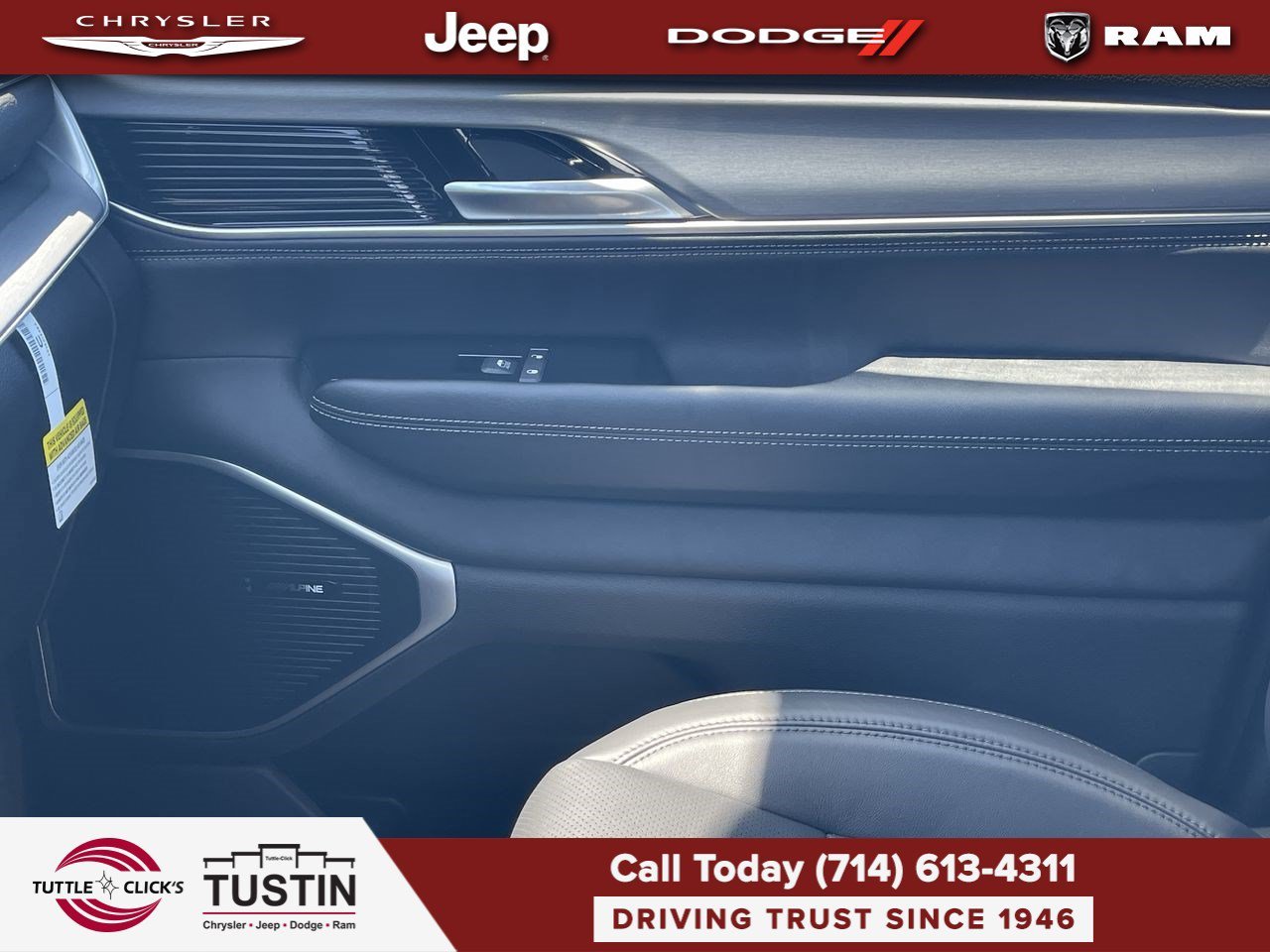 New 2026 Bright White Clear-Coat Exterior Paint Jeep Limited Altitude image 21