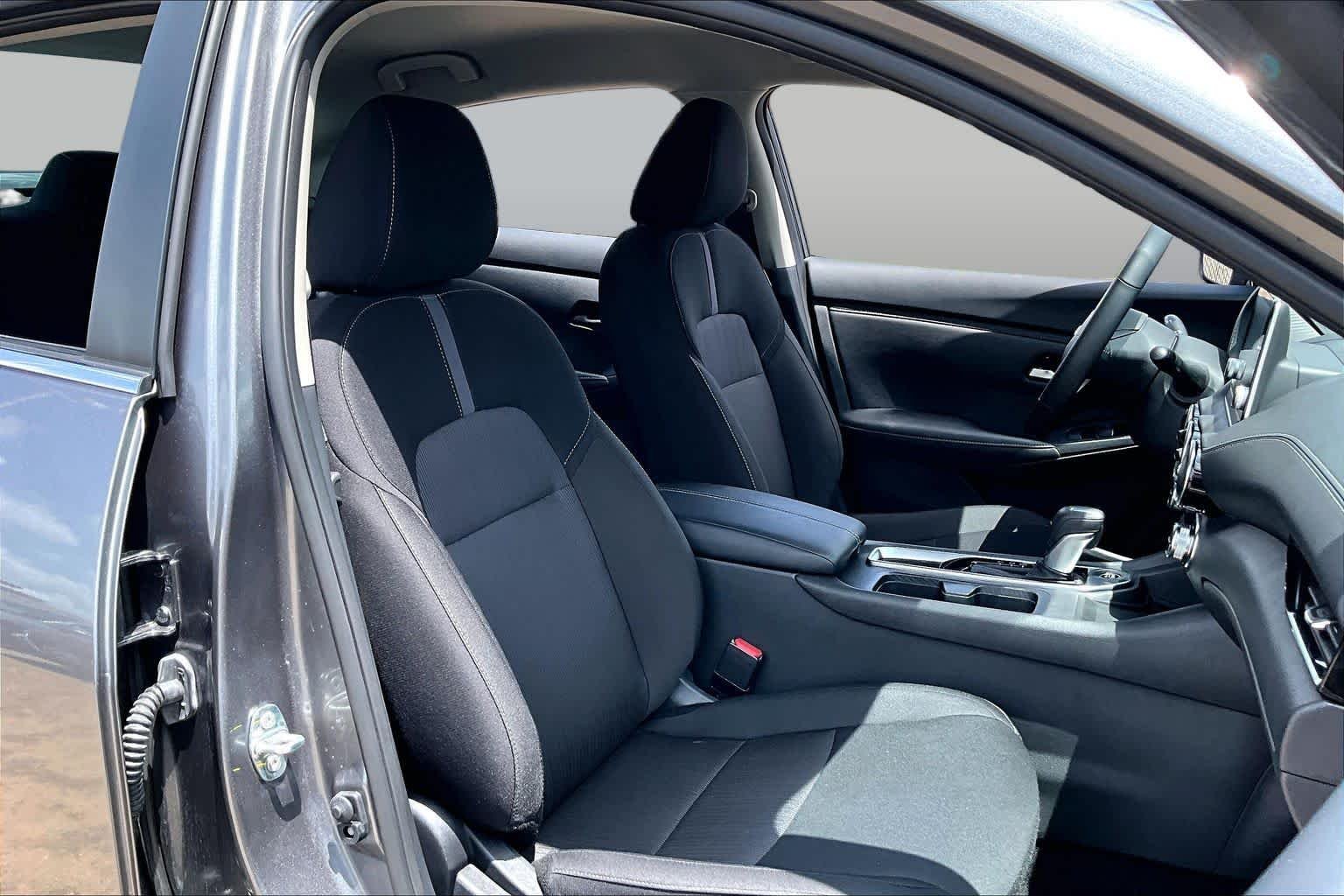 Used 2025 Gun Metallic Nissan SV image 9
