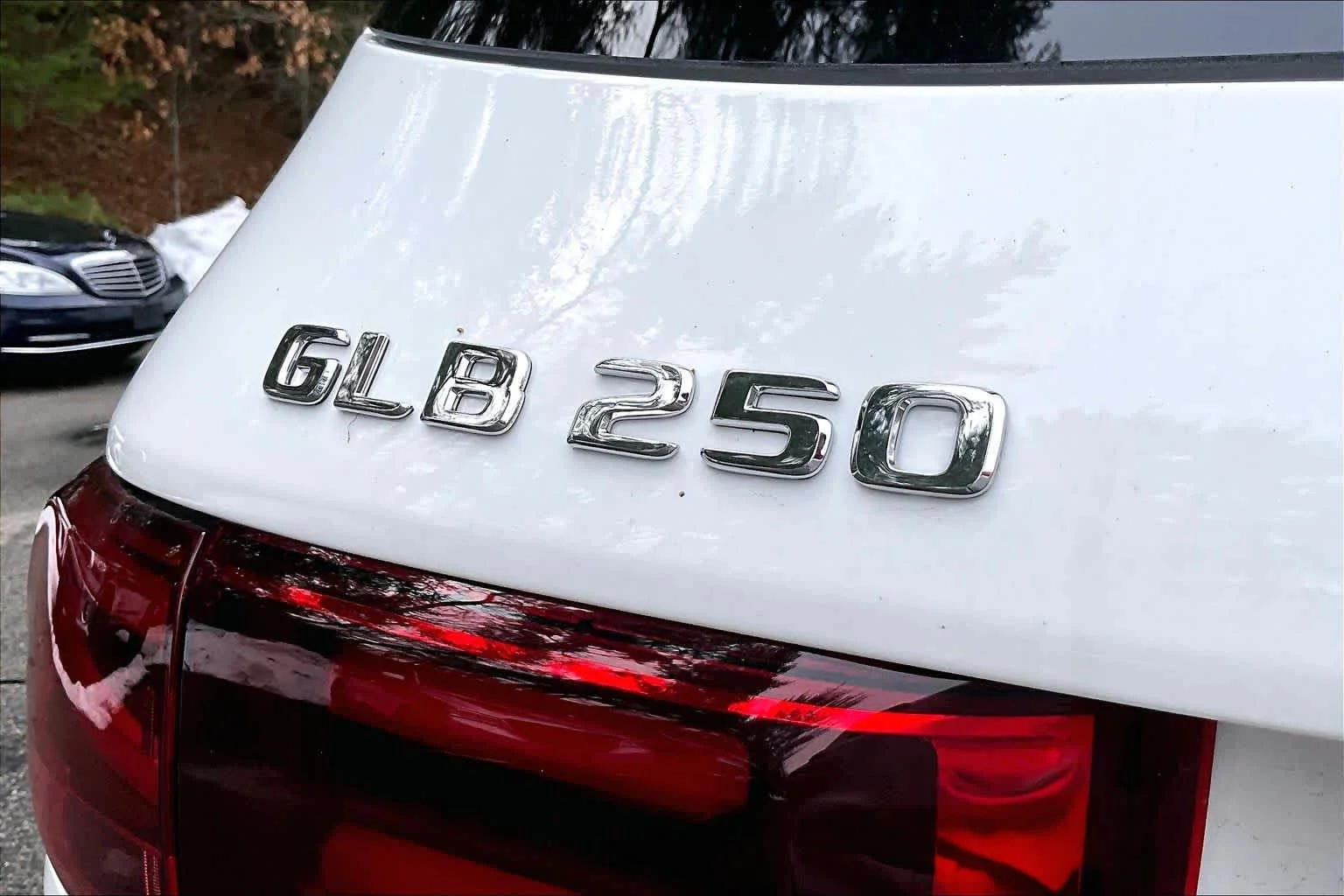 New 2026 Polar White Mercedes-Benz GLB 250 image 7