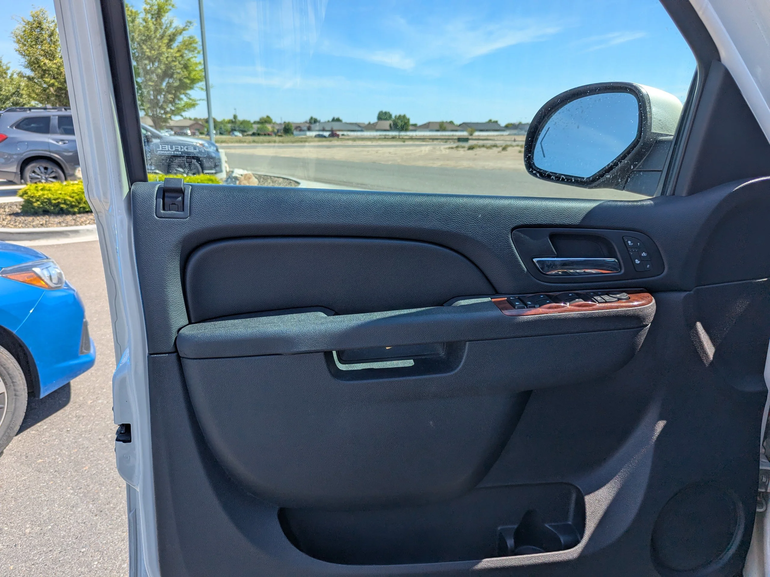 Used 2014 White Diamond Tricoat GMC SLT image 10