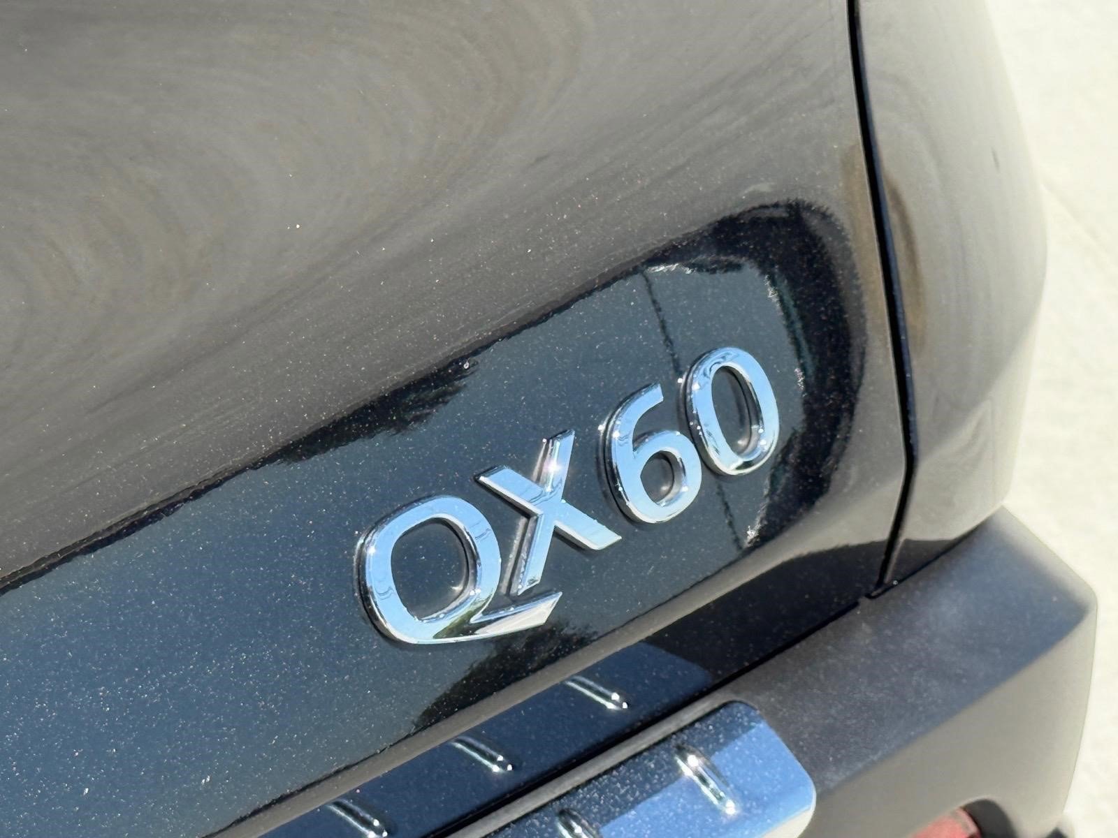 Used 2023 Mineral Black INFINITI LUXE image 9