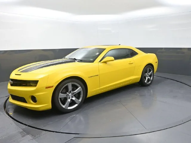 Used 2011 Yellow Chevrolet SS image 3